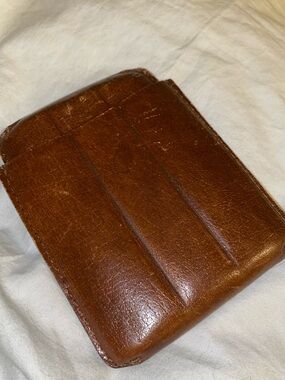 * Perry Ellis Brown Leather Card & Key Holder